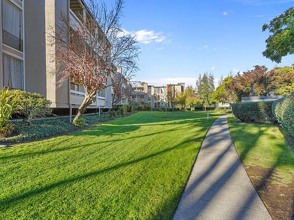 3rd image of 1131 Compass Ln APT 309
