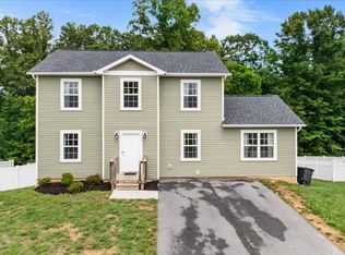 135 Prairie View Ln, Pembroke, VA 24136