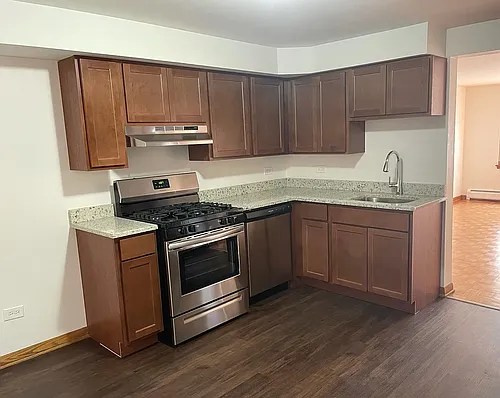 4250 W Lawrence Ave Photo 1