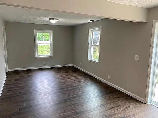 918 Cumberland Dr — Photo 5