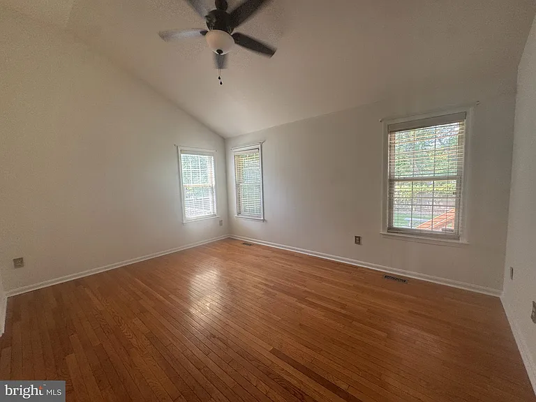 1107 Station Dr — Photo 5