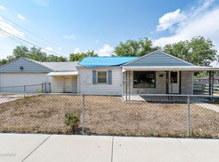 204 Cascade Ave, Newcastle, WY 82701
