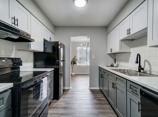 Fairview Court Apartments, Fort Wayne, IN 46816