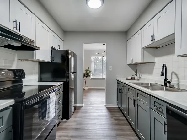 Fairview Court Apartments