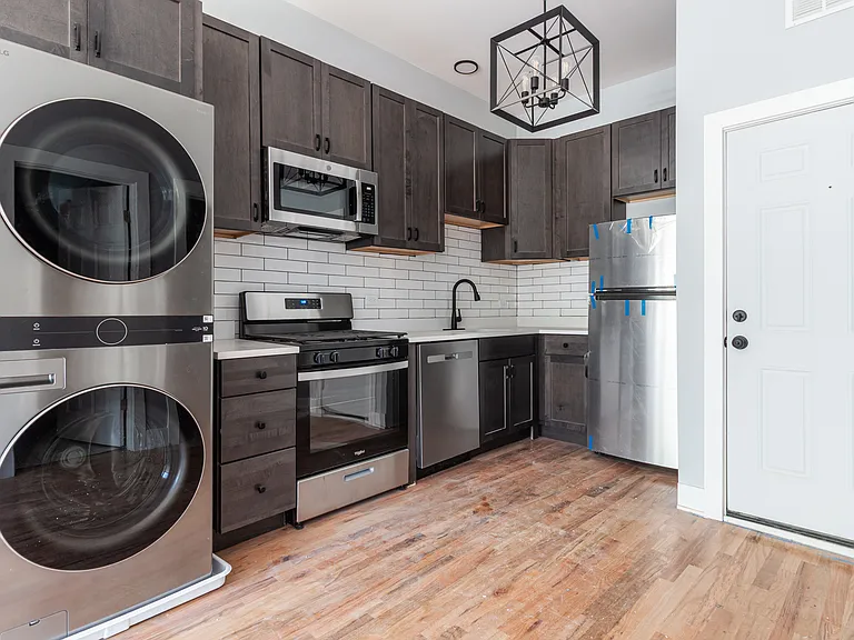 1742 N California Ave #2R — Photo 18