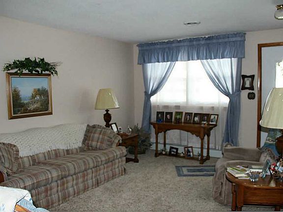 4th image of 511 Charles Ave