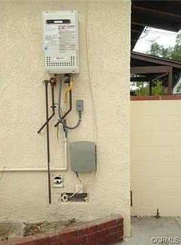 Tankless water heater