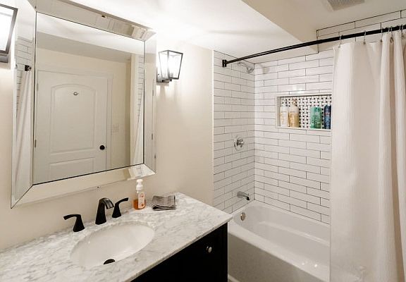 2nd image of 1881 E Parkridge Dr #B