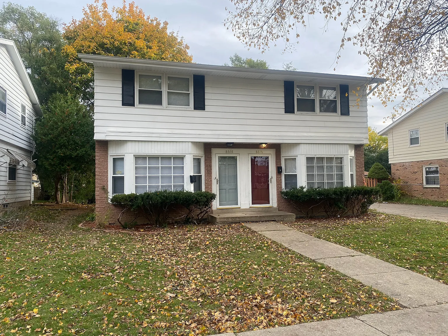 3 bed, 1.5 bath, 1250 sqft, $1,600 — Photo 2