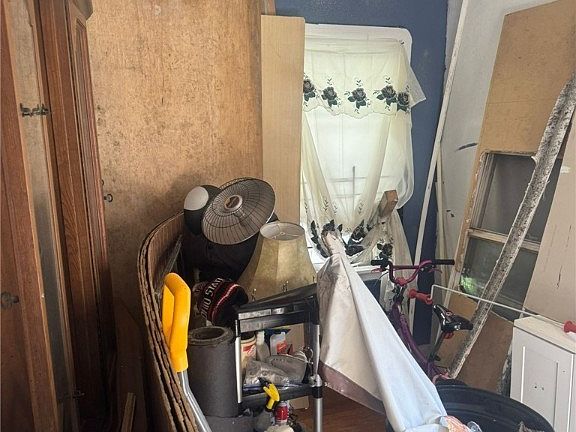 3rd image of 8323 Connecticut Ave