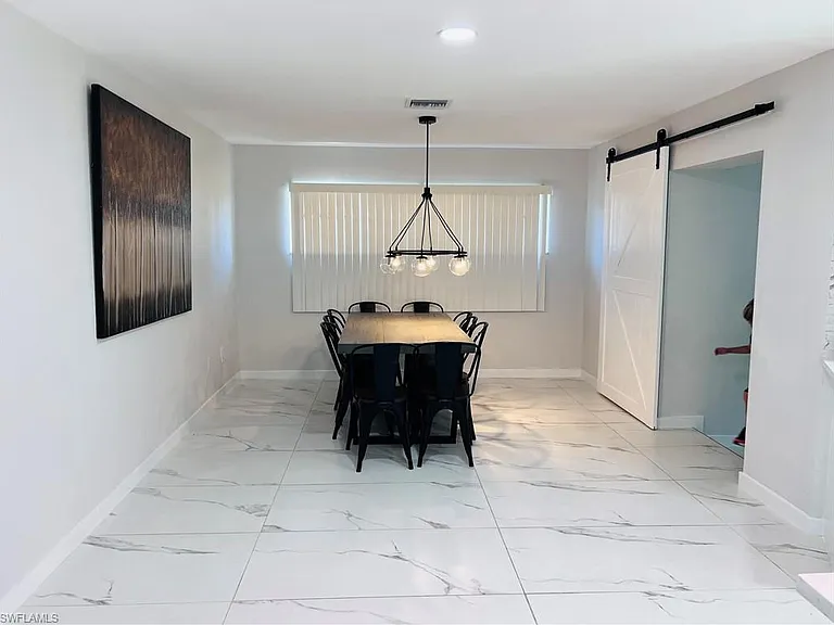 4439 Parrot Ave — Photo 4