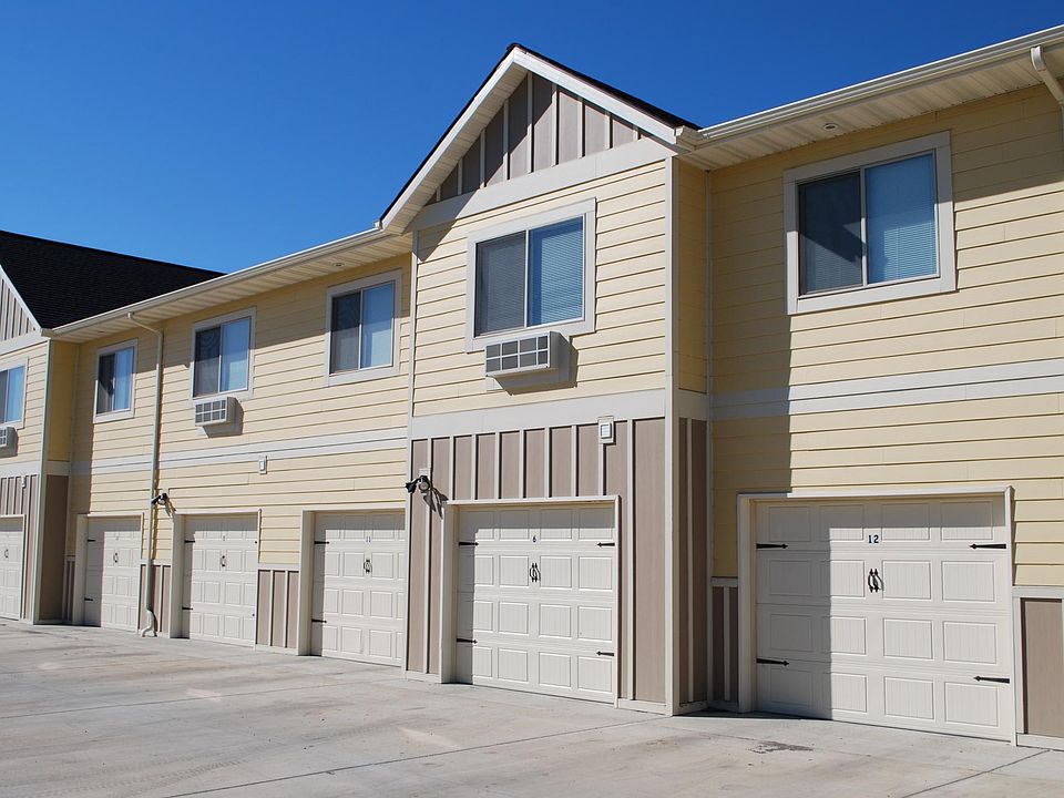Garage included in rent at no additional charge