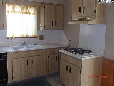 2nd image of 1066 Ellsworth Dr