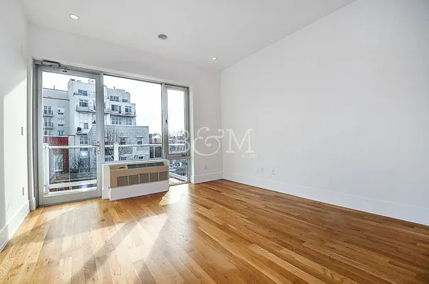 Rented by Brick&Mortar | media 11