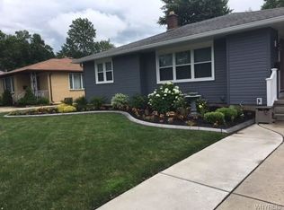 53 Brentwood Dr, North Tonawanda, NY 14120
