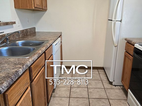 3rd image of 5717 Canaveral Dr