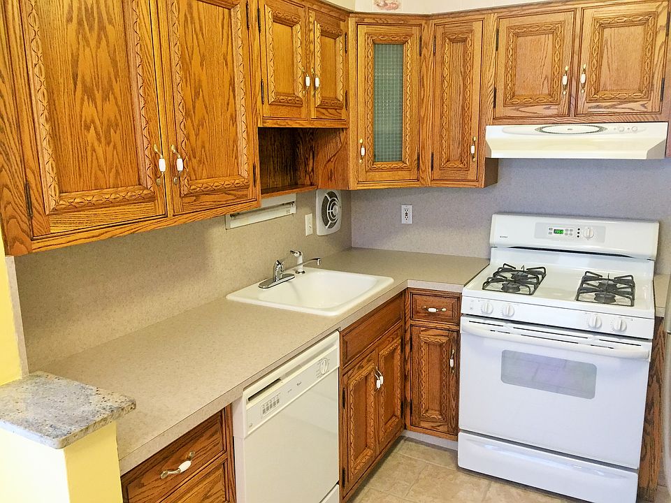 1st image of 128 Bay 41st St #1