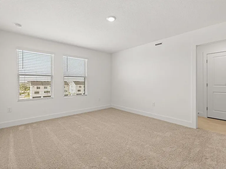 15489 Hamlin Park Dr — Photo 21