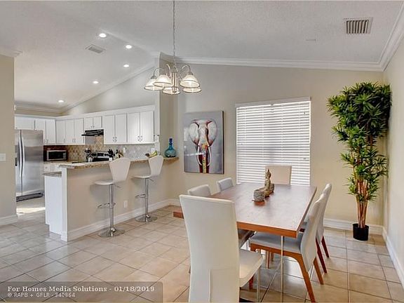 3rd image of 11222 NW 44th St