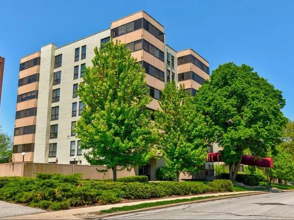3100 Grand Ave APT 1G, Des Moines, IA 50312
