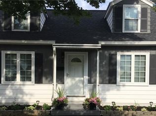 32 Ridgecrest Rd, Rochester, NY 14626