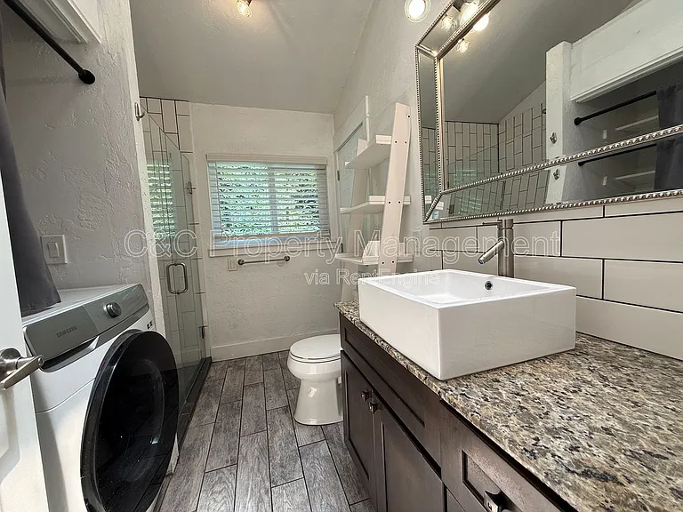 155 West Dr — Photo 8