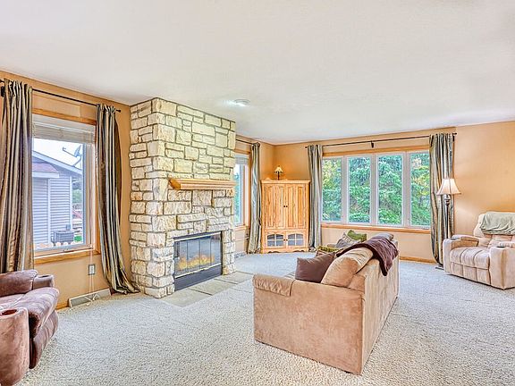 4th image of 2642 Great Forest Dr