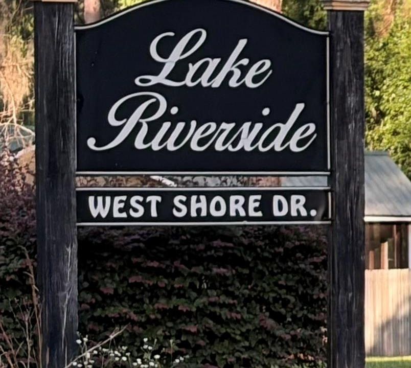 1st image of 50 W Shore Dr