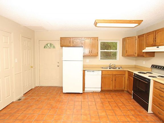 2nd image of 1004 West St