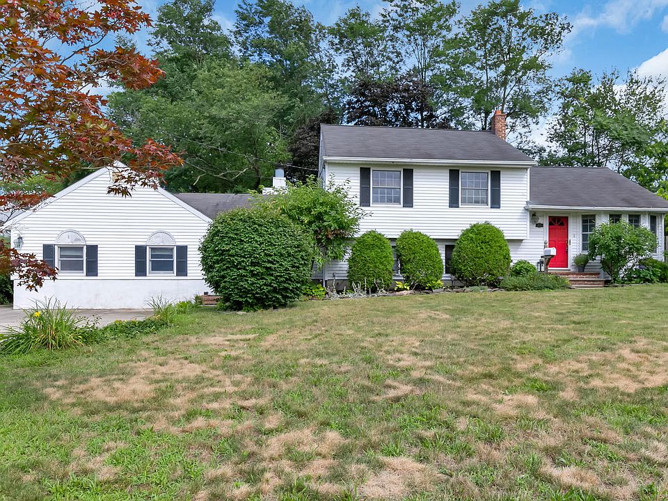 1st image of 64 Pedee Pl