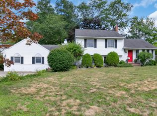 64 Pedee Pl, New Monmouth, NJ 07748
