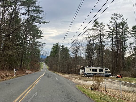 5th image of 243 Alum Hill Rd