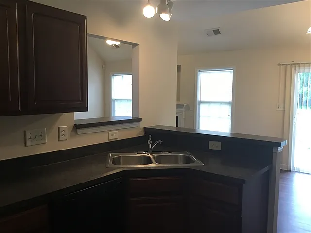 3113 Twin Peaks Ct — Photo 3