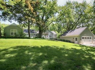 3881 Cottage Ln, Minnetonka, MN 55305