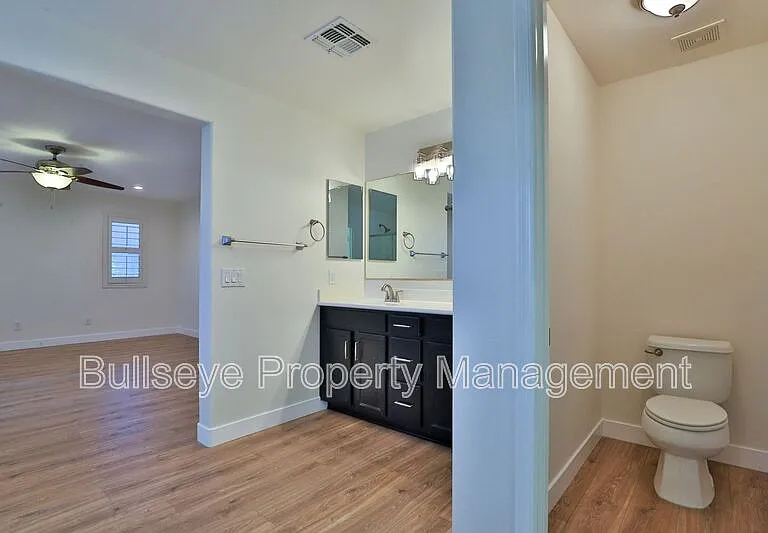 7321 N 89th Dr — Photo 29