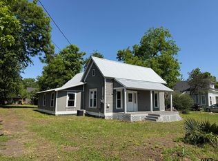 206 Live Oak St, Winnsboro, TX 75494