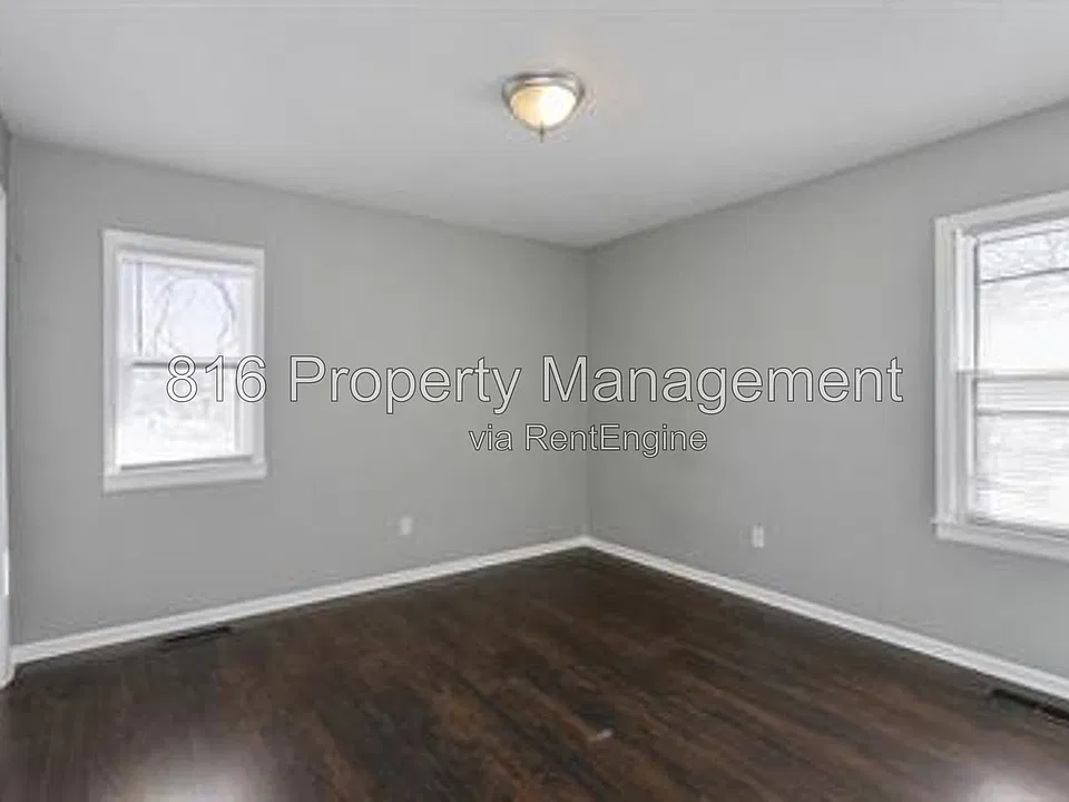 1229 W Hayward Ave #D
