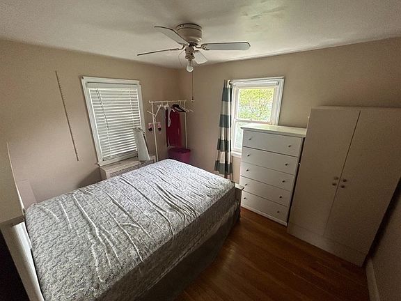 5th image of 12 Westdale Ave