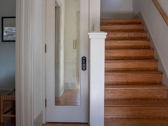4th image of 1137 Calvin Ave SE