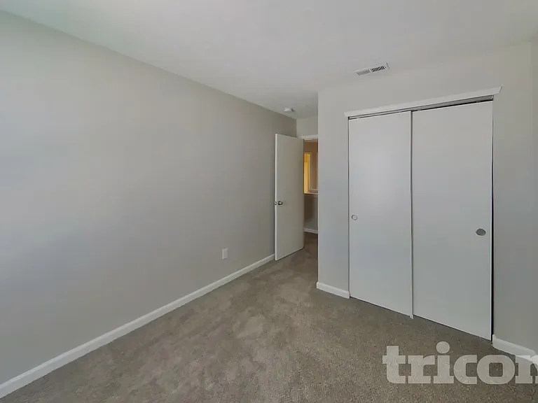 3203 Brandenburg Dr — Photo 12