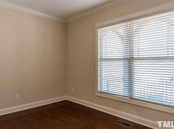 5th image of 726 Weavers Ridge Dr