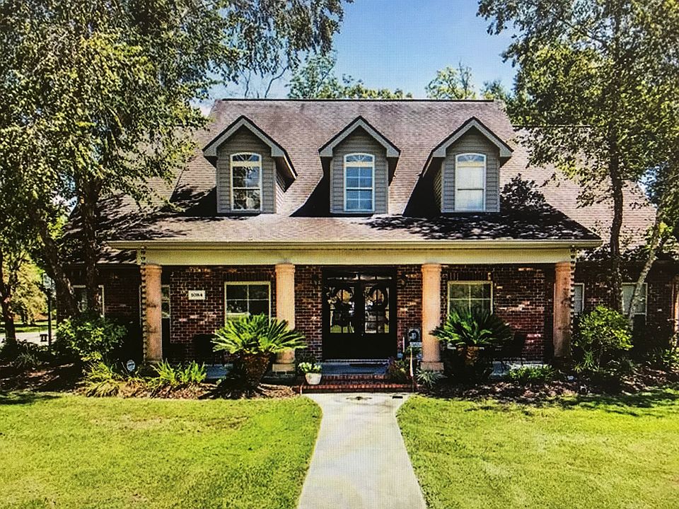 Large front porch 