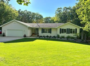 10603 Tall Oaks Ct, Roscommon, MI 48653