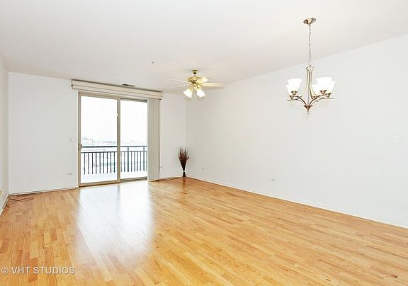 4th image of 1700 Riverwoods Dr APT 611