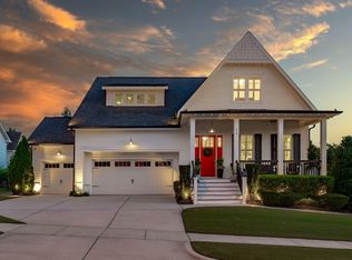 113 Splendid Oak Ct, Holly Springs, NC 27540