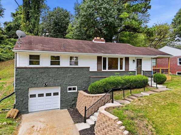 7 Marquis Dr, Huntington, WV 25705