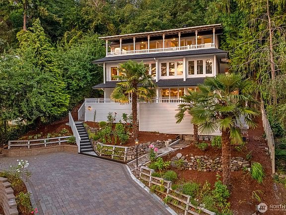 2nd image of 9674 50th Avenue SW