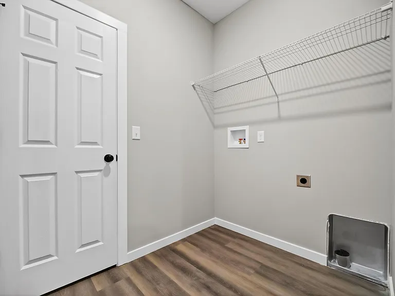 42 Whitley Ln — Photo 8