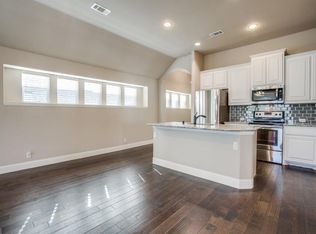 3004 Cassinia Pkwy, Heartland, TX 75126