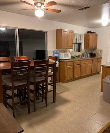4th image of 6720 Rosanna St